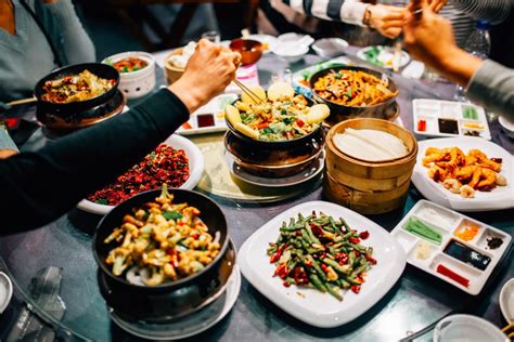 what customs are there in china